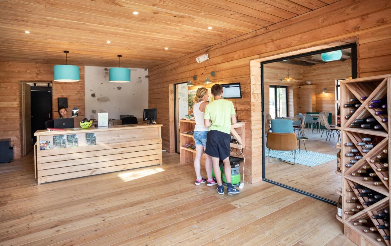 Huttopia Lac D'Aiguebelette Saint-Alban-de-Montbel Ngoại thất bức ảnh