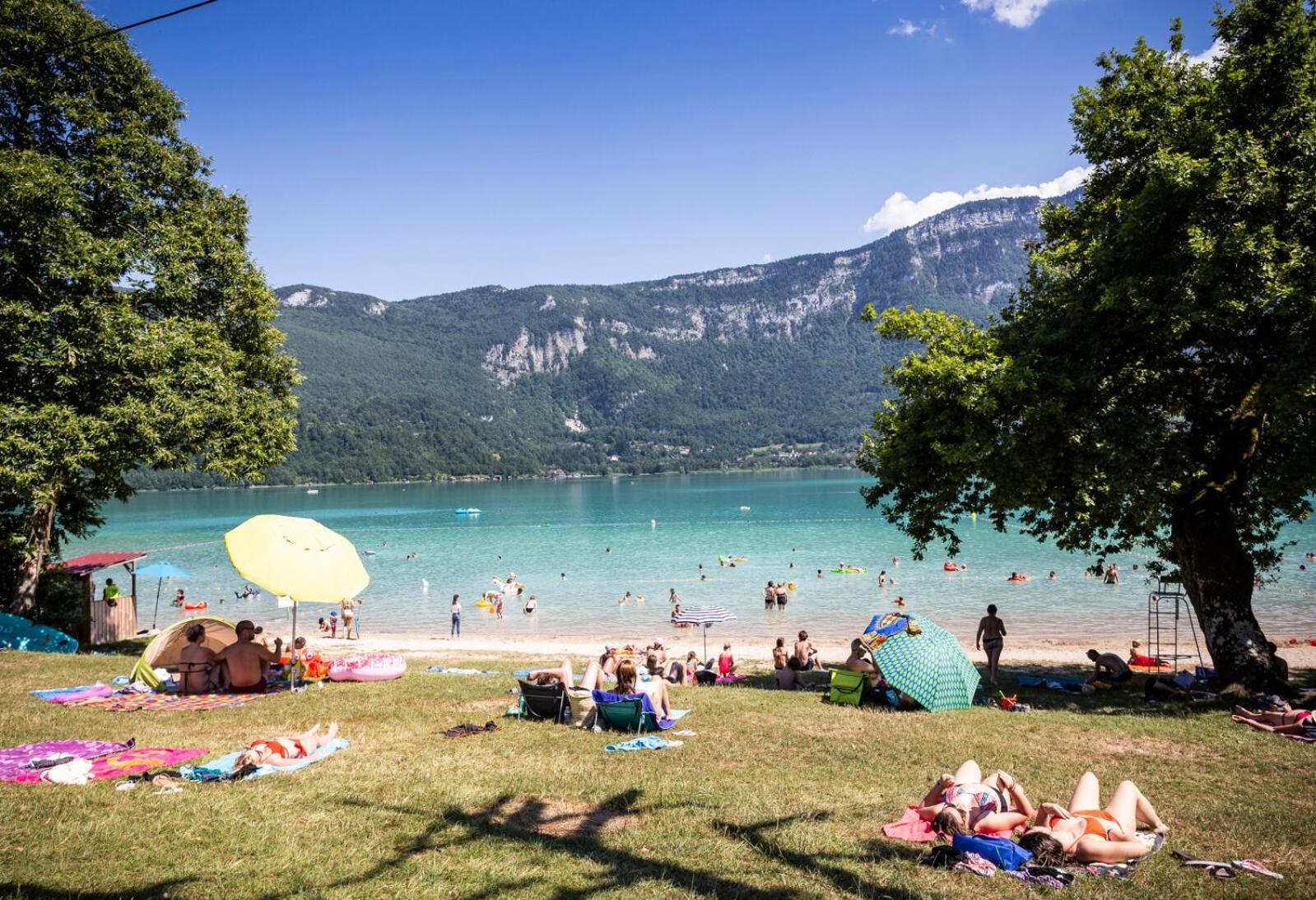 Huttopia Lac D'Aiguebelette Saint-Alban-de-Montbel Ngoại thất bức ảnh